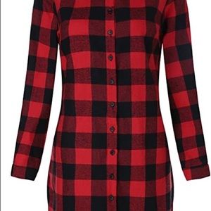 Women’s long sleeve button down plaid shirt